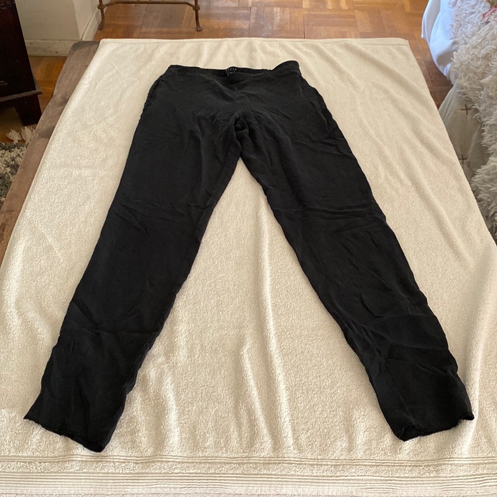 Theory 100% silk thin joggers with pockets. Simply beautiful & so comfy - Picture 2 of 13